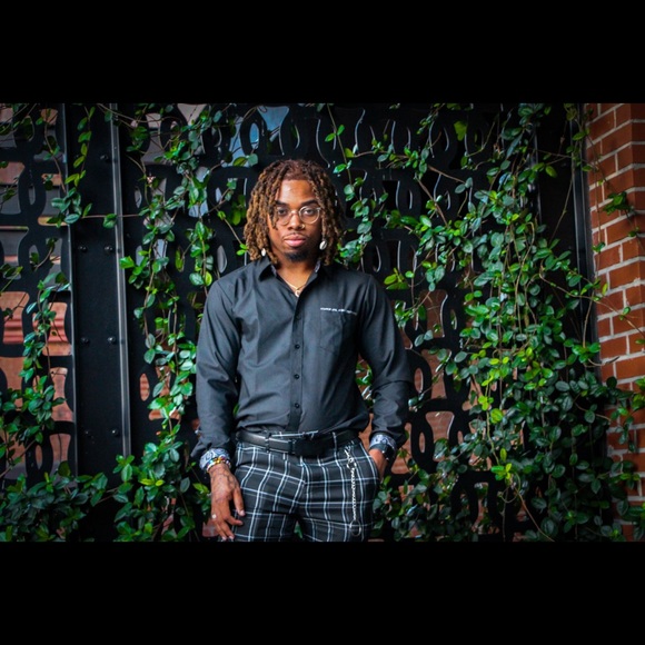 Meet your Posher, Cortez - Picture 2 of 2